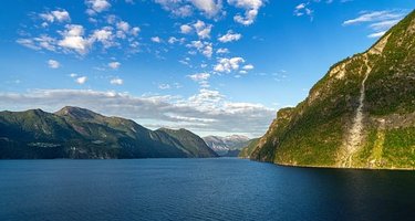 best time to visit nova scotia for fall colors